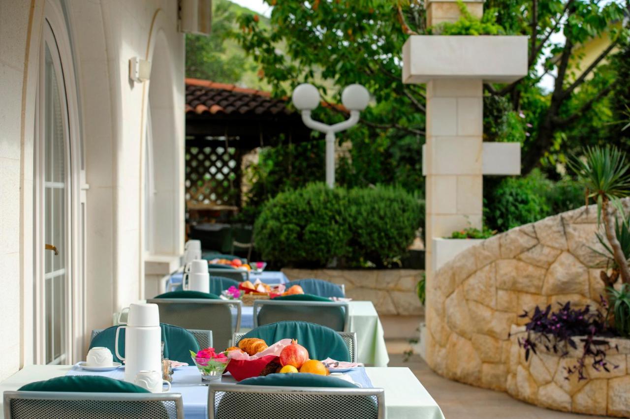 Pansion Mlikota Bed & Breakfast Promajna Exterior foto